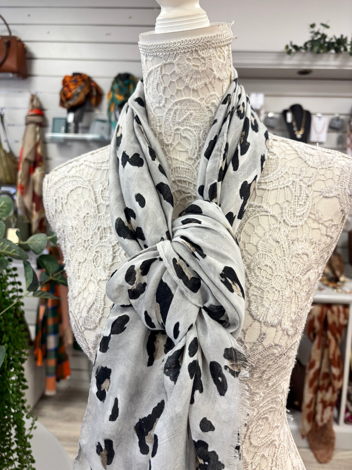 Raya Lightweight Scarf - Grey, Leopard Print