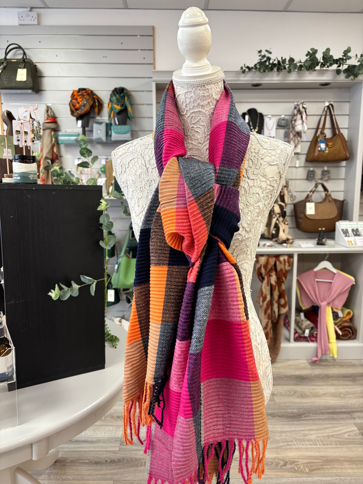 Rita Scarf