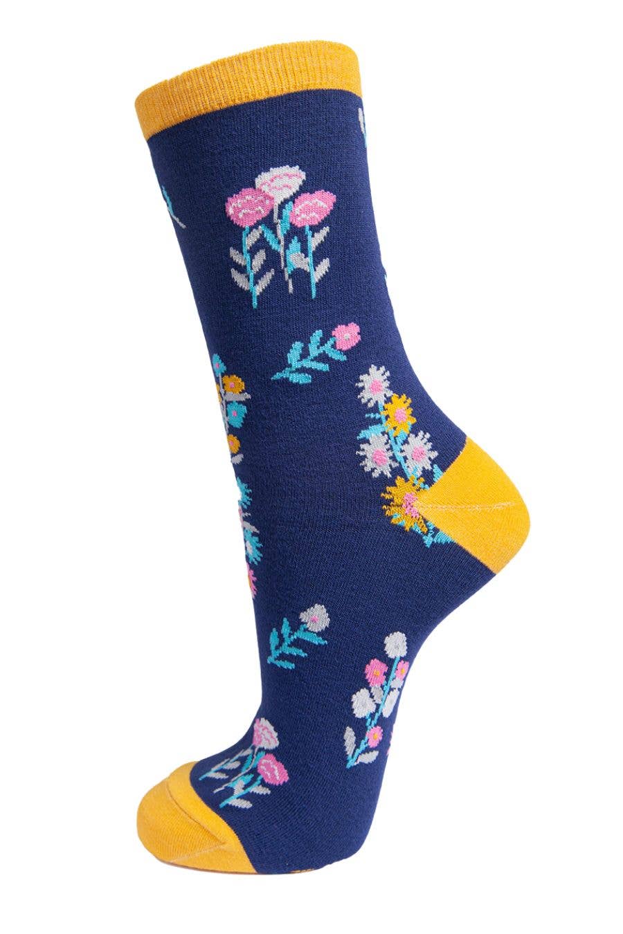 Floral Bamboo Socks Novelty Ankle Socks Wild Flower