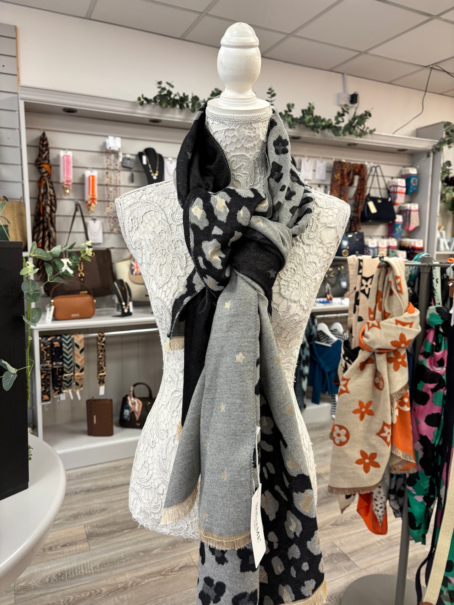Lexi Scarf