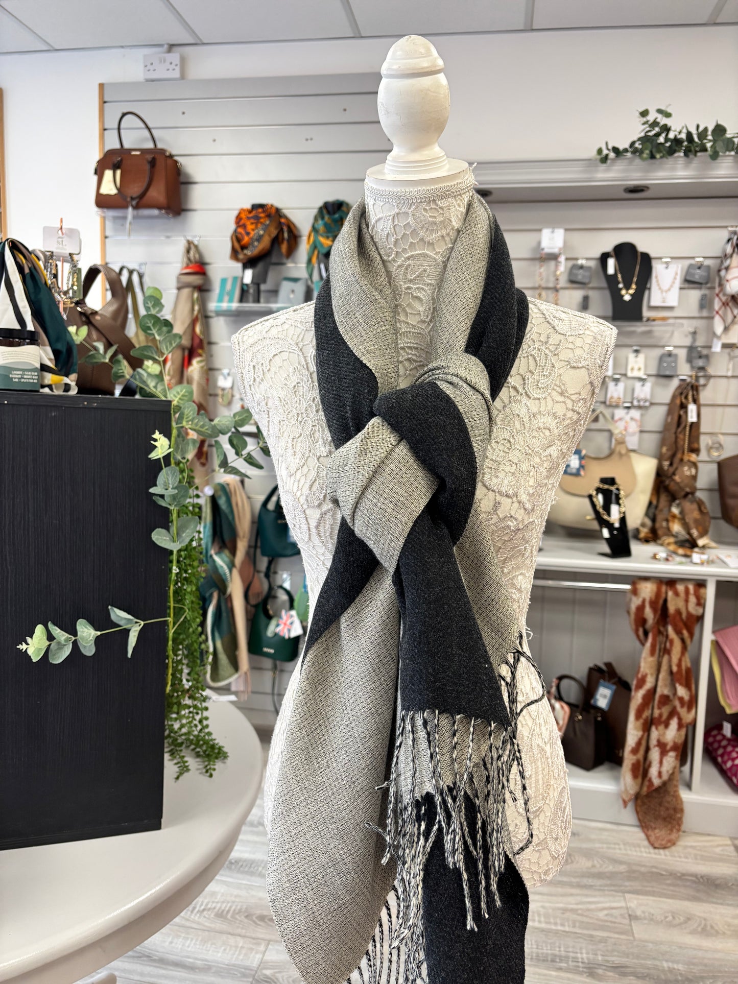 Rylie Scarf