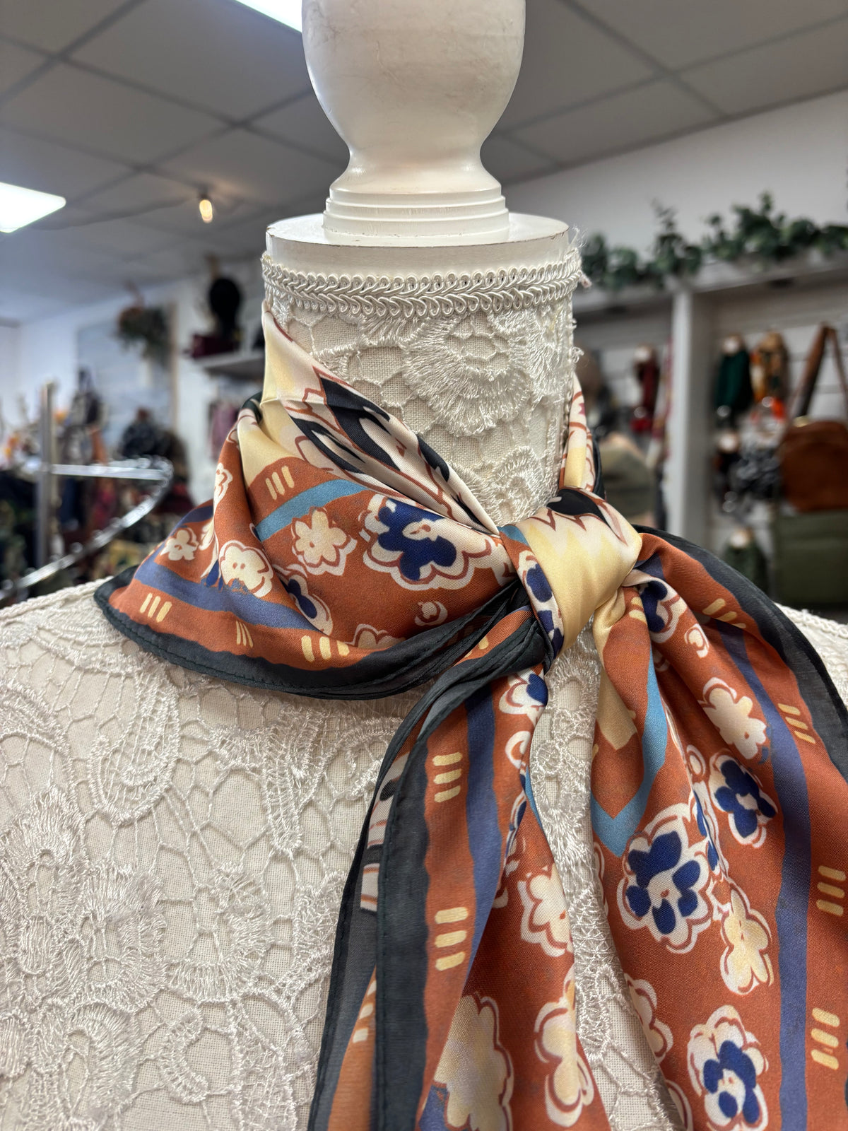Hetty floral print neck scarf