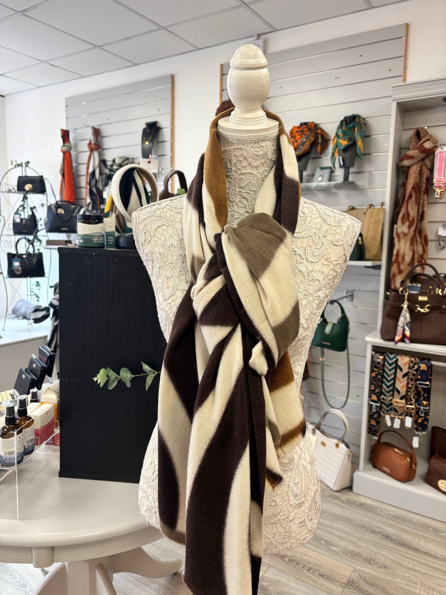 Bonnie fleece scarf
