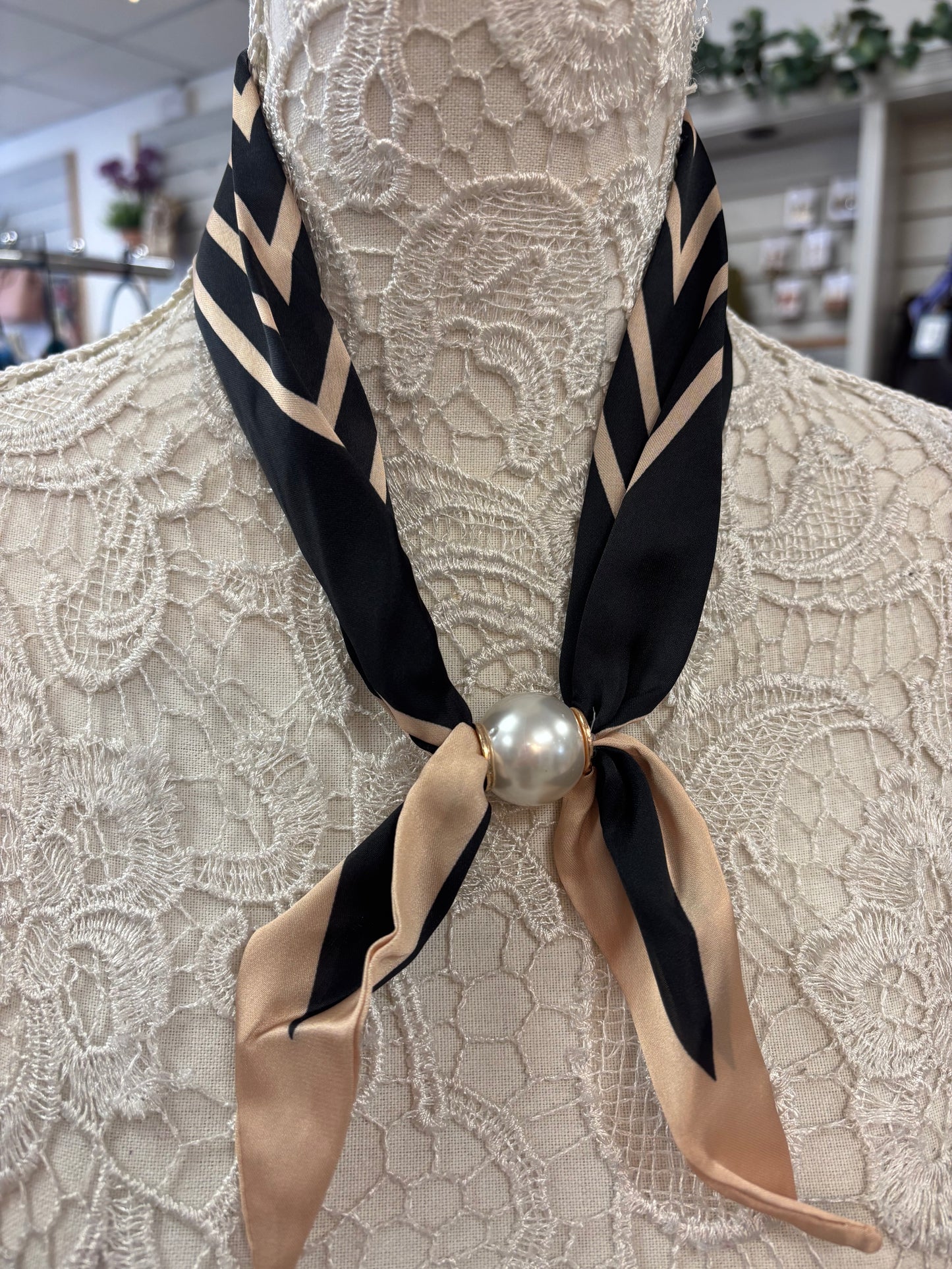 Selena black and champagne double tie