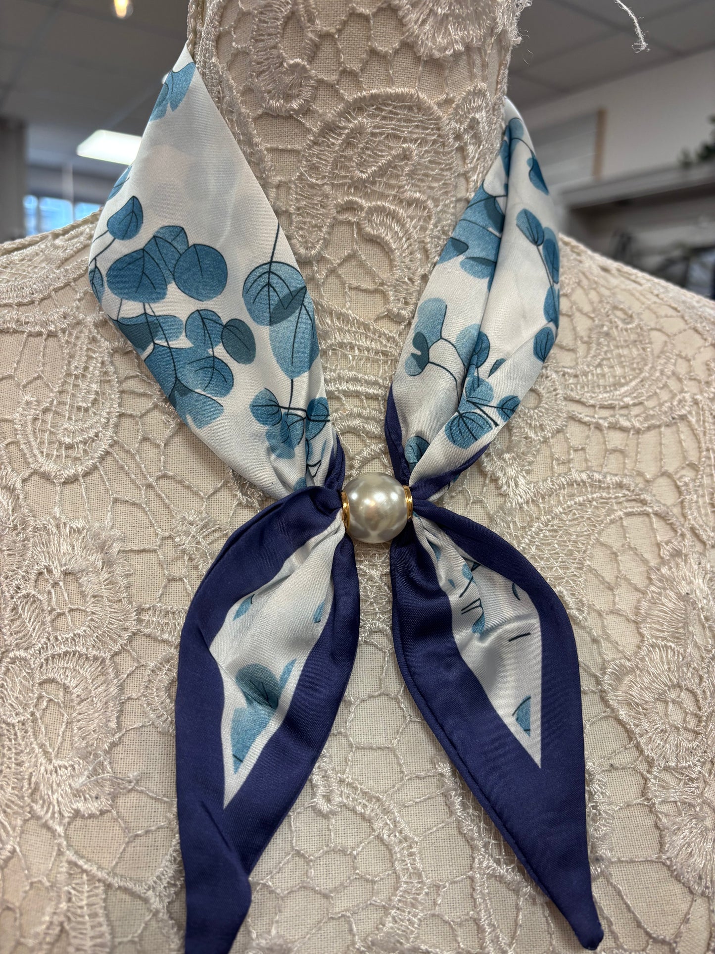 Bonnie Pearl scarf