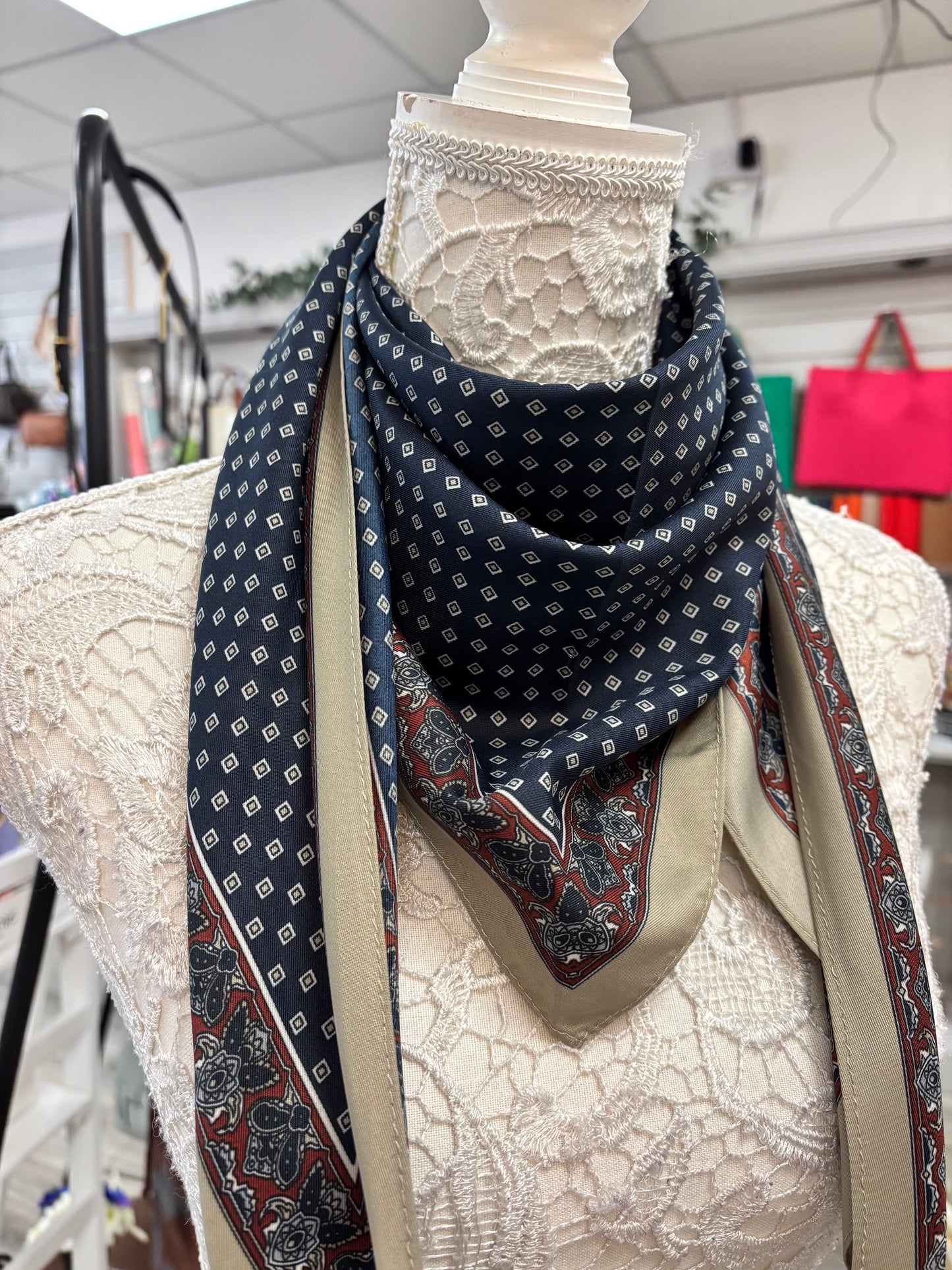 Florence triangle scarf