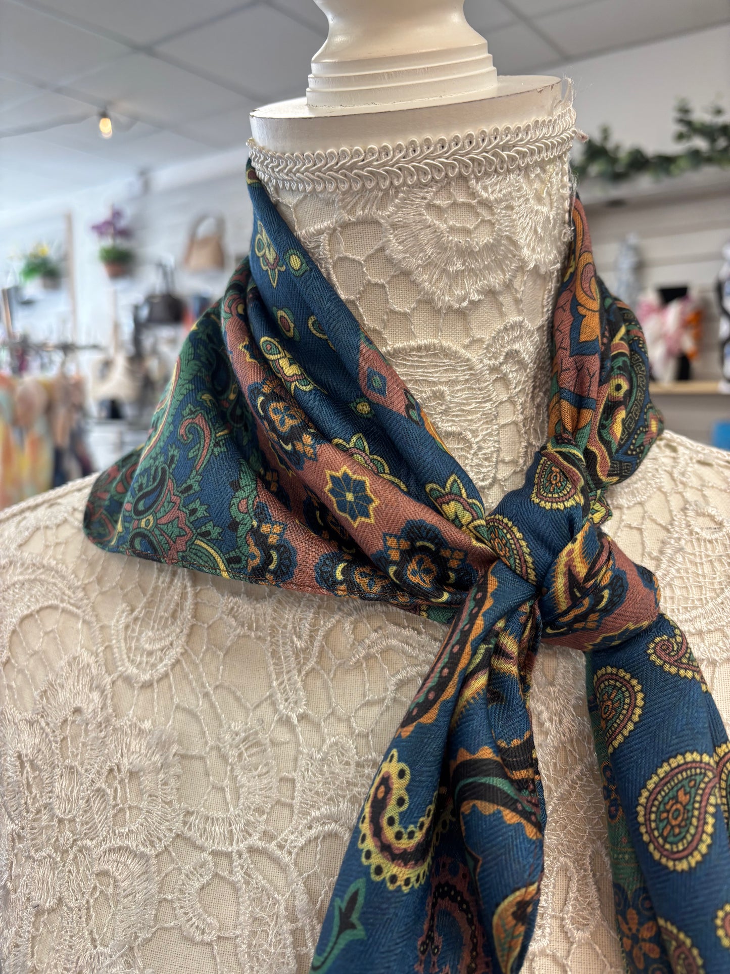 Billie neck scarf