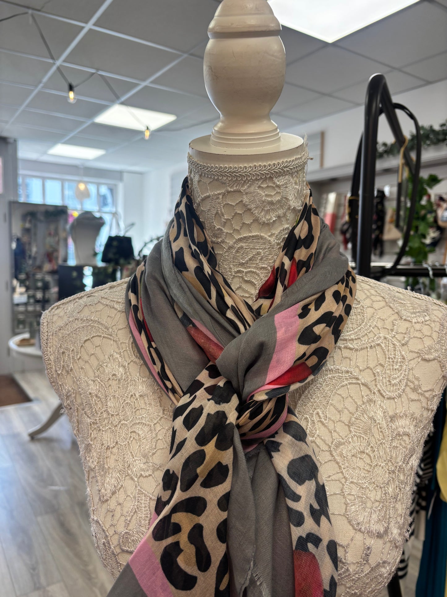 Dawson scarf