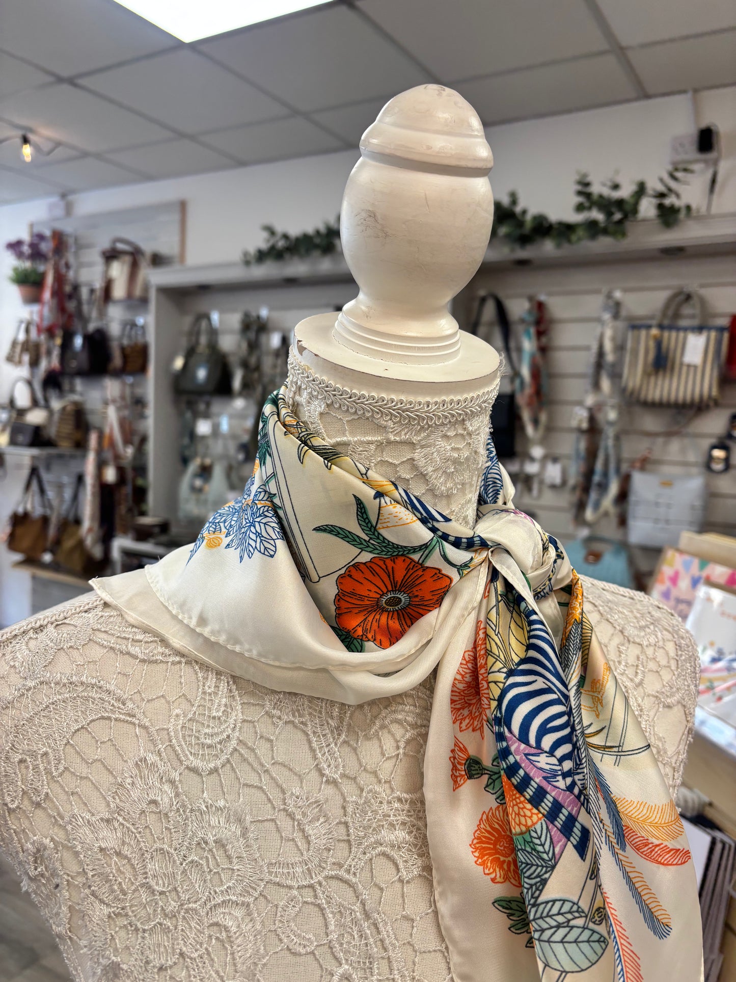 Safari neck scarf