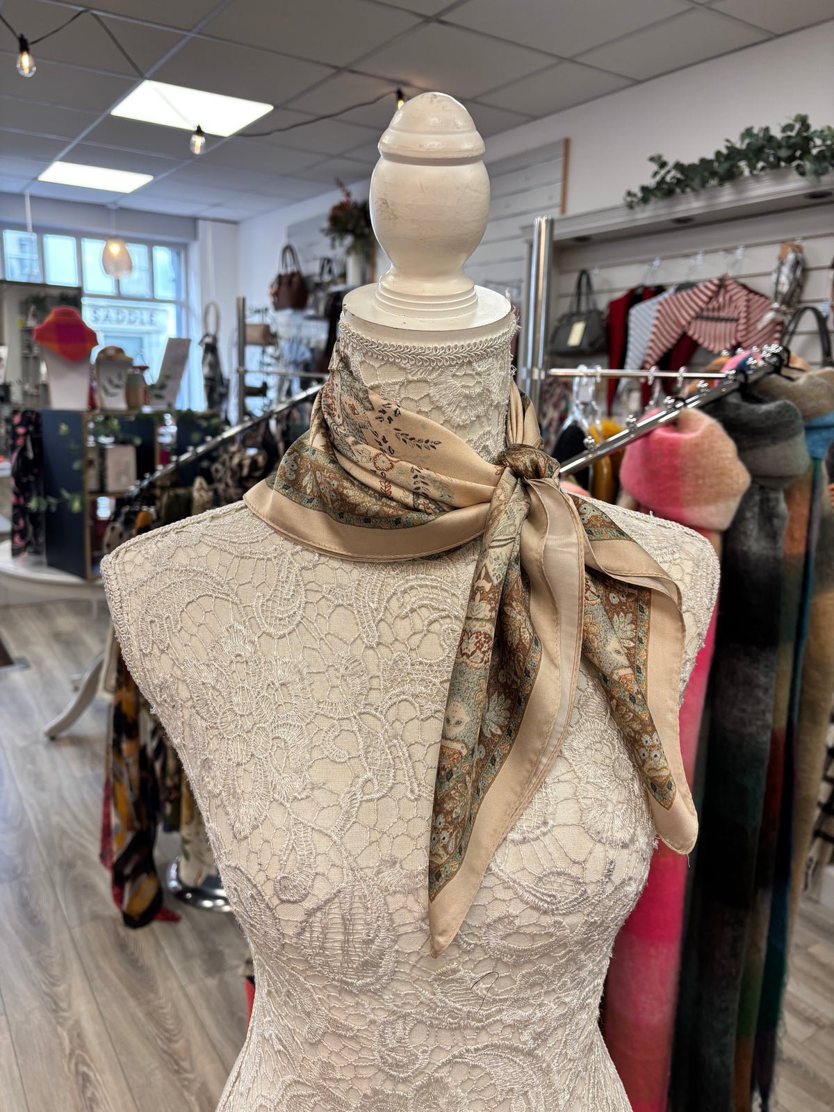 Jade Paisley neck-scarf