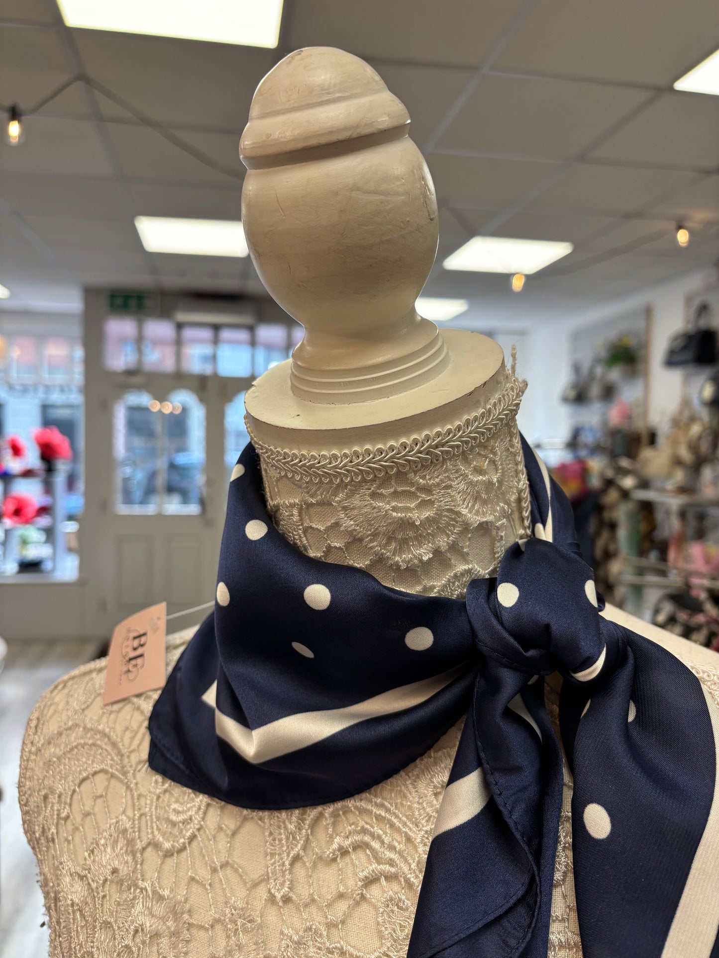 Dottie neck scarf