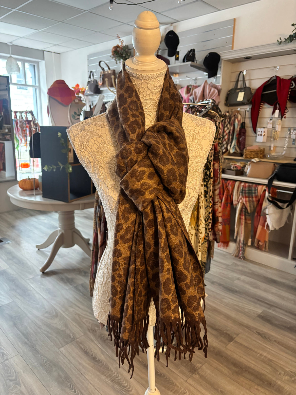 Anna animal print heavy scarf