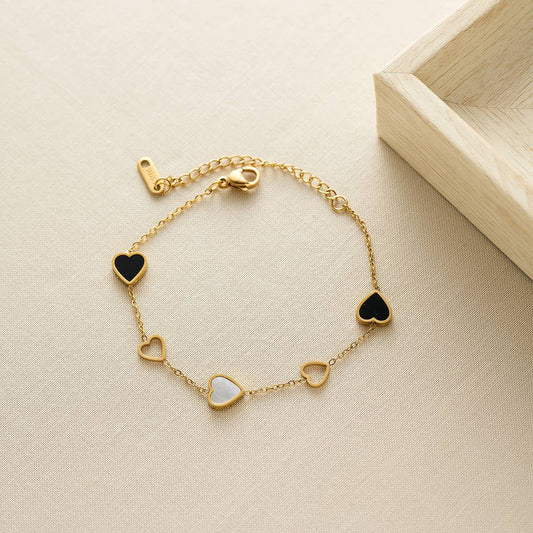 Heart Bracelet in Pearl, Black and Gold