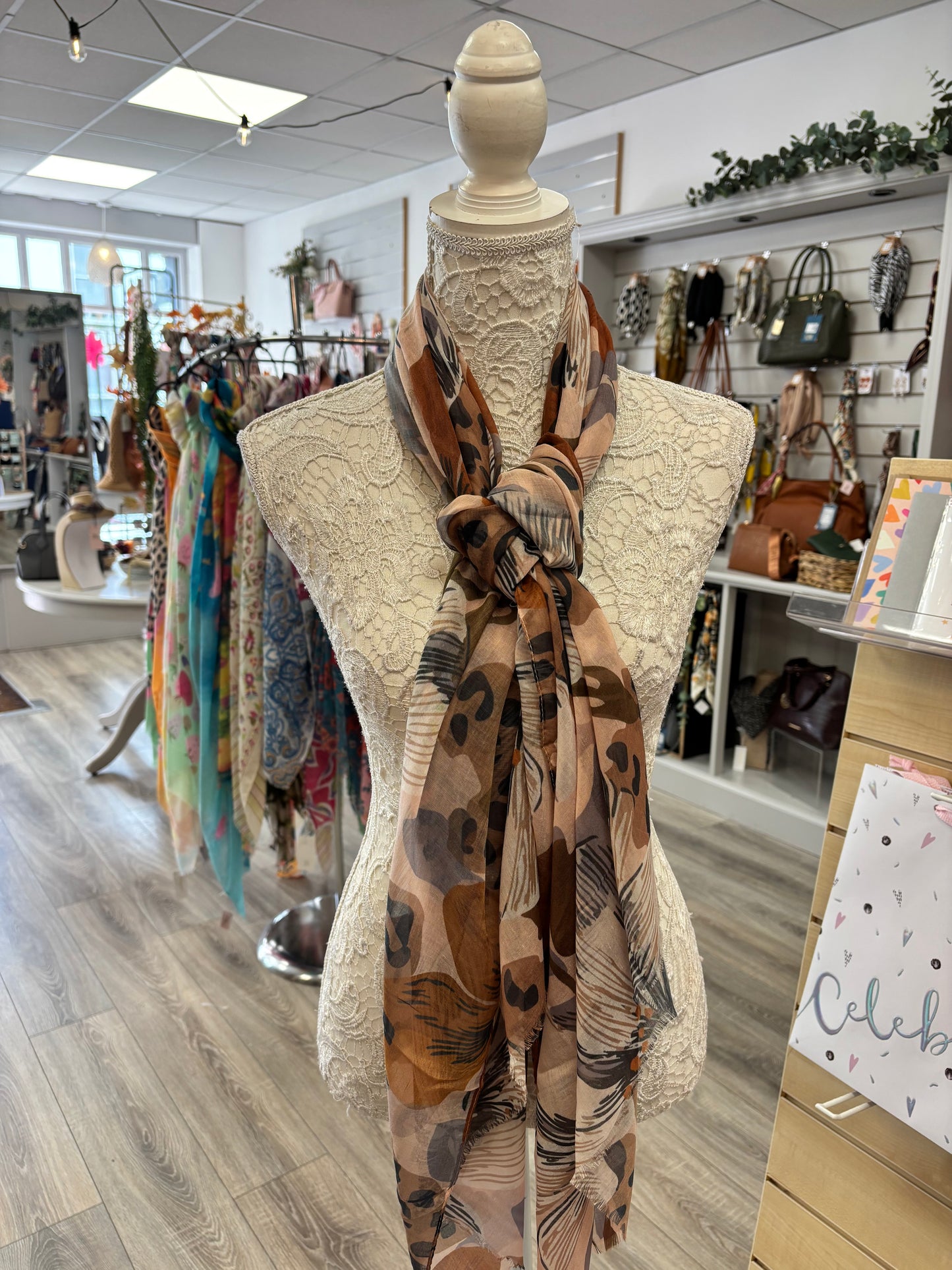 Lilian autumn print scarf