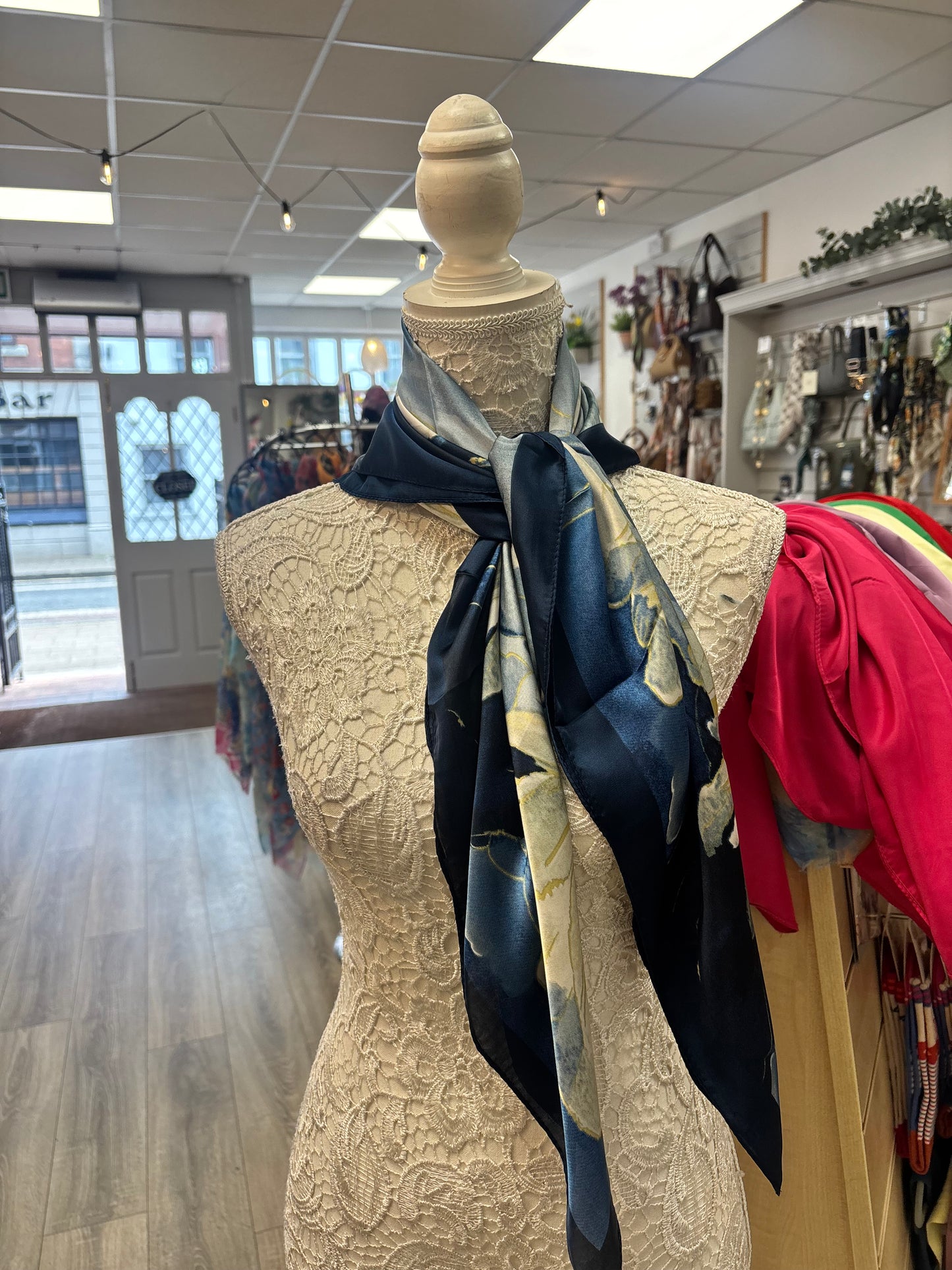 Midnight scarf 90x90cm
