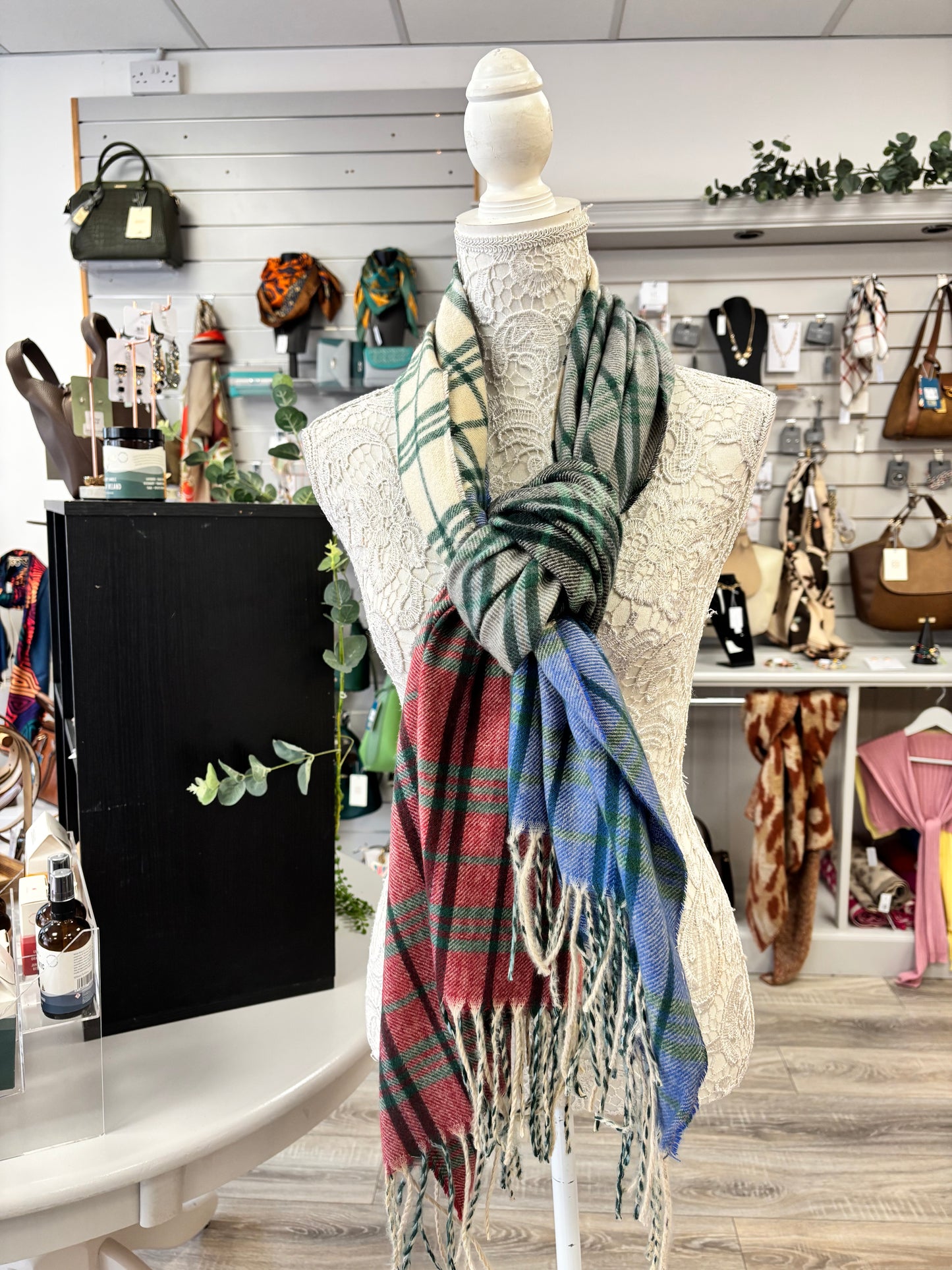 Perrie checked scarf