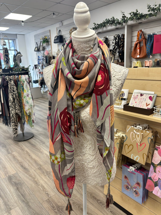 Mona tassle scarf
