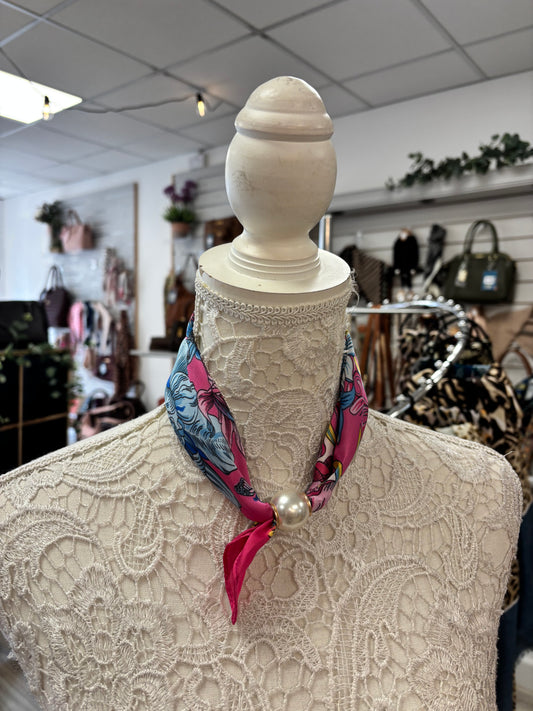 Seren pearl scarf