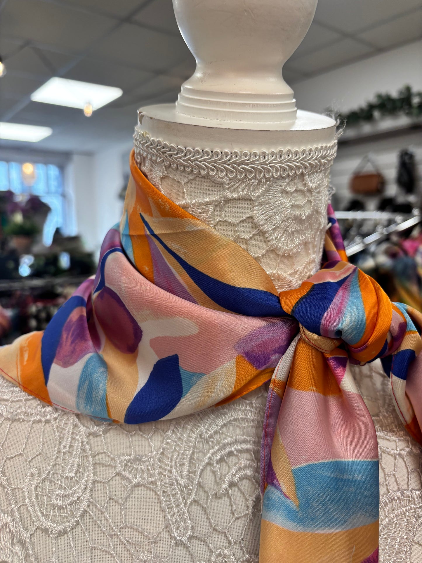 Julia neck scarf