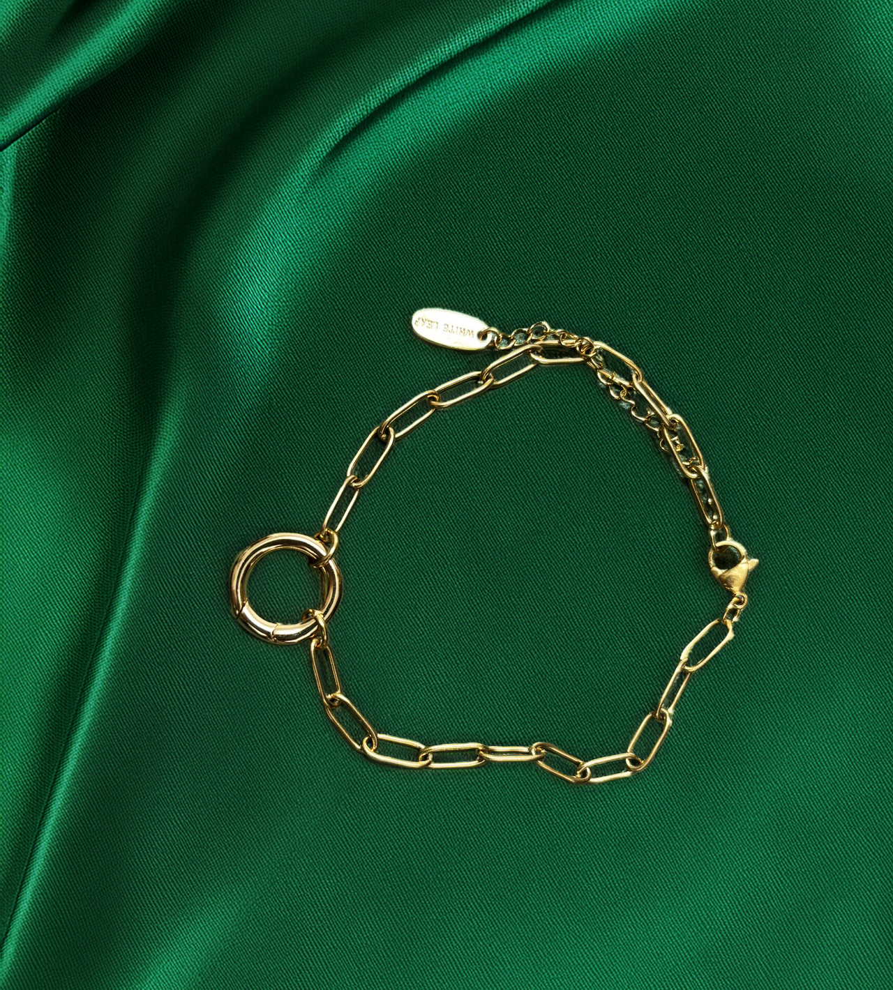 Mini Paperclip Chain Open Ring Bracelet in Gold