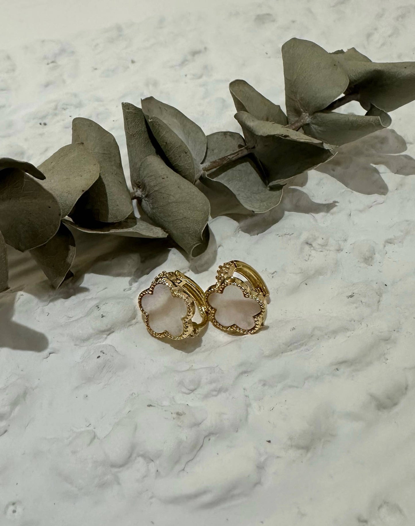 Flower Huggie Earring in Mother of Pearl & Gold