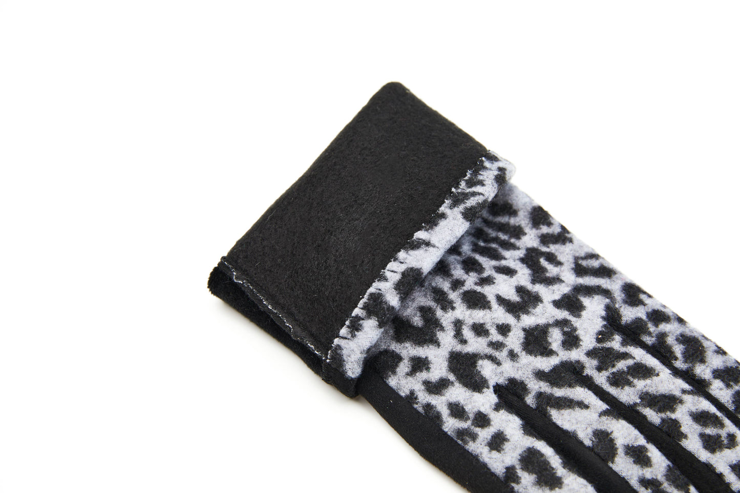 Women's Leopard Print Touchscreen Gloves