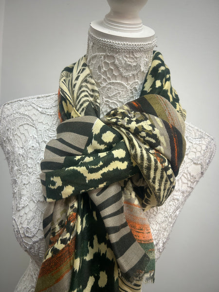 Winnie lightweight scarf