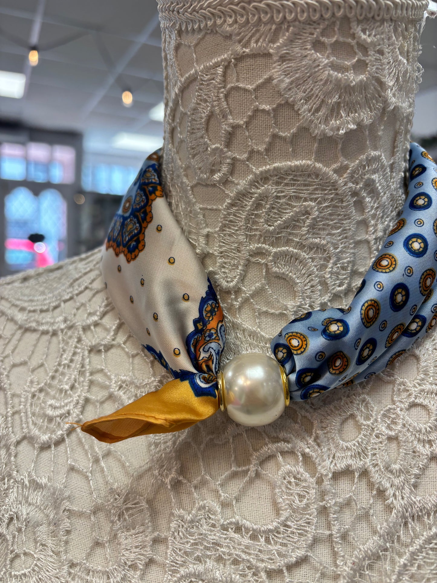 Denise magnetic neck scarf/necklace