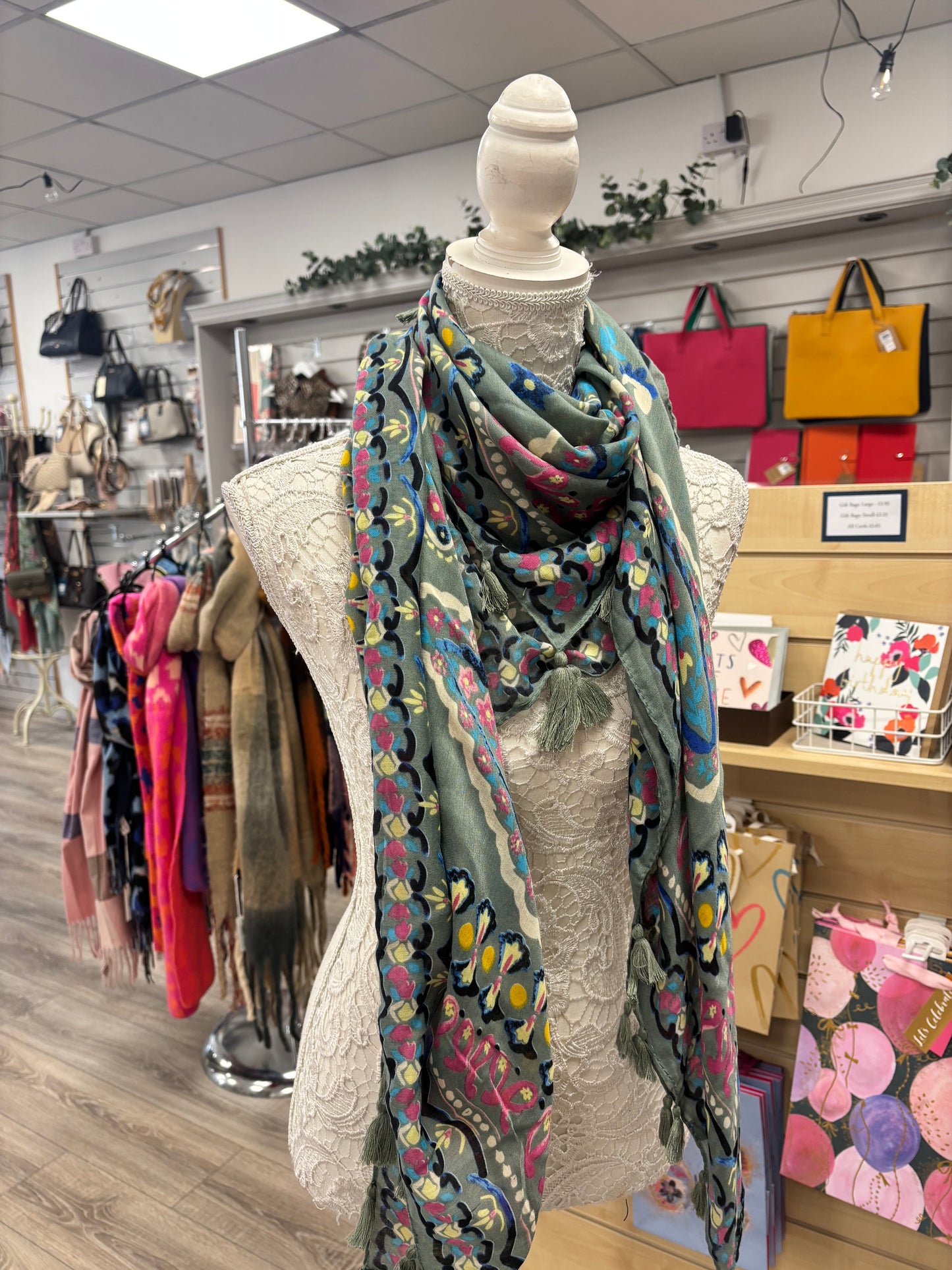 Tara tassle scarf