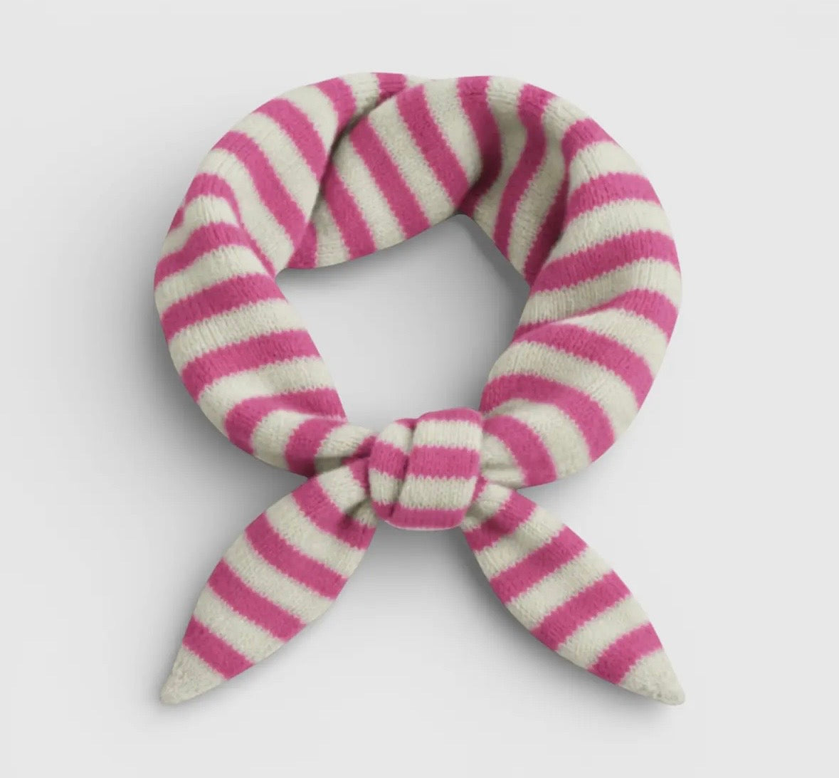Delta fine knit scarf