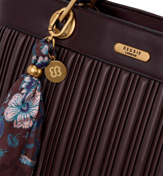 Carly PLEATED SHOULDER BAG