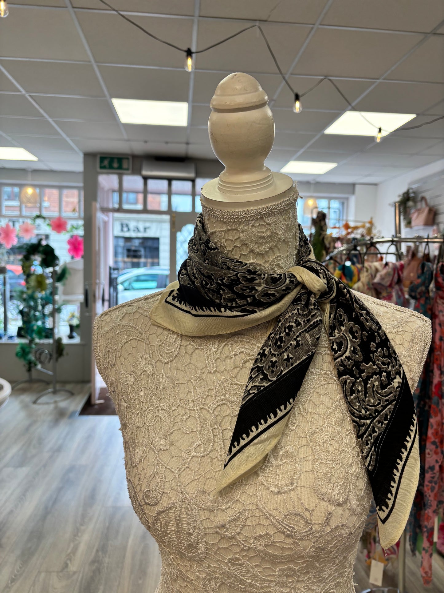 Paige brush cotton neck scarf
