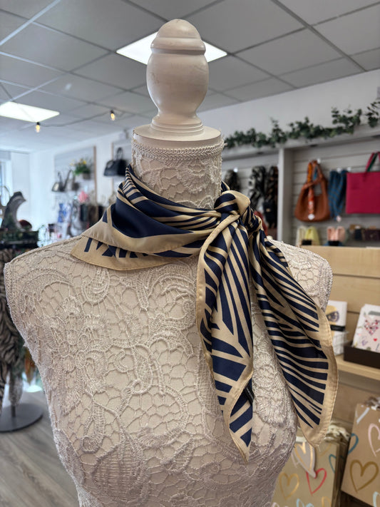 Remi neck scarf