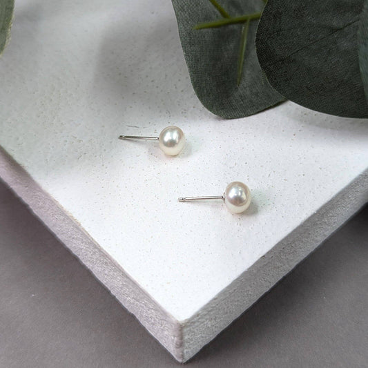 Susie Simple 7mm quality real pearl stud earrings