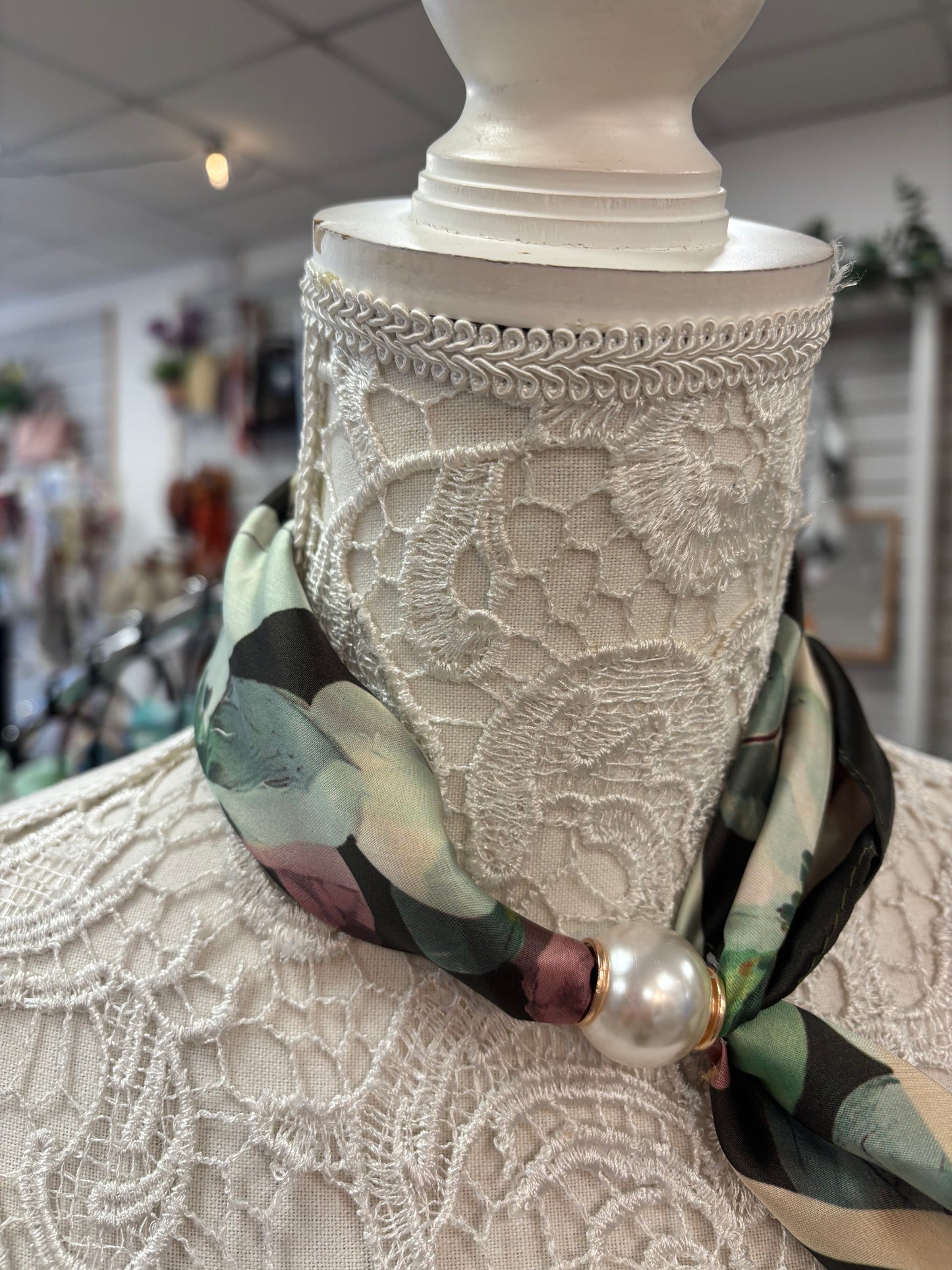 Charlie Pearl scarf