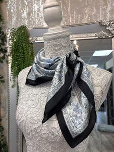 Silvia silver floral