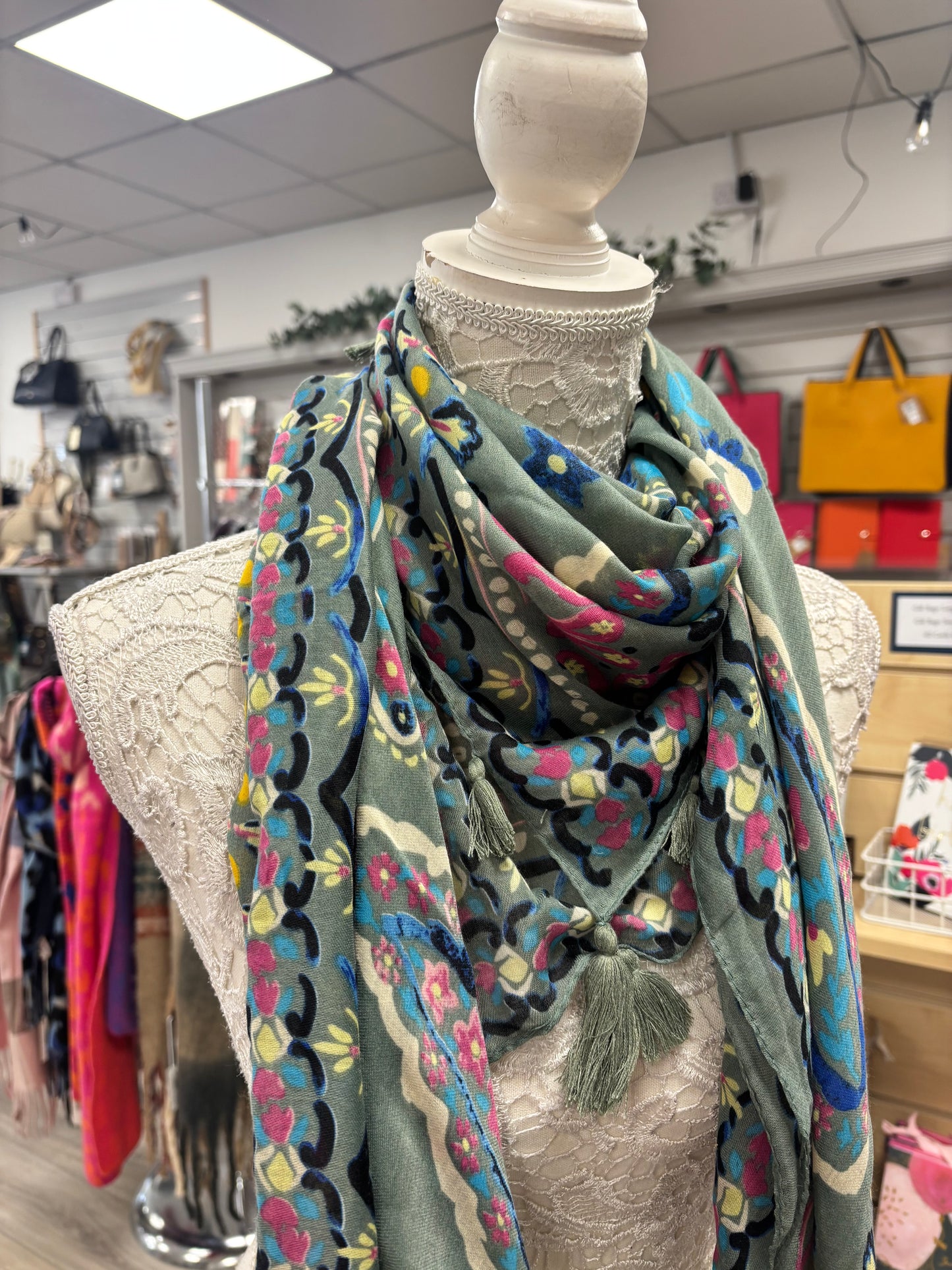 Tara tassle scarf