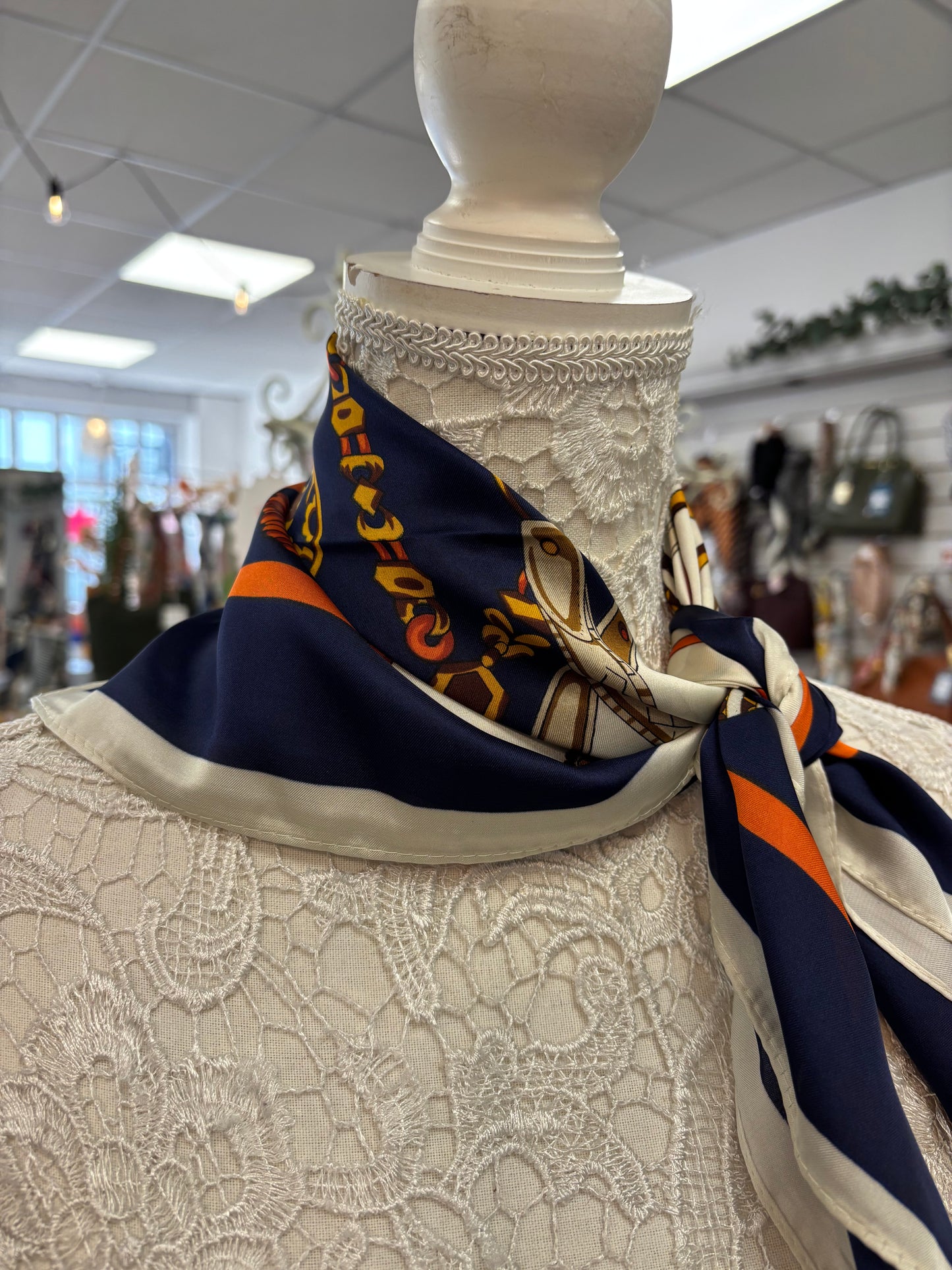 Bronagh neck scarf