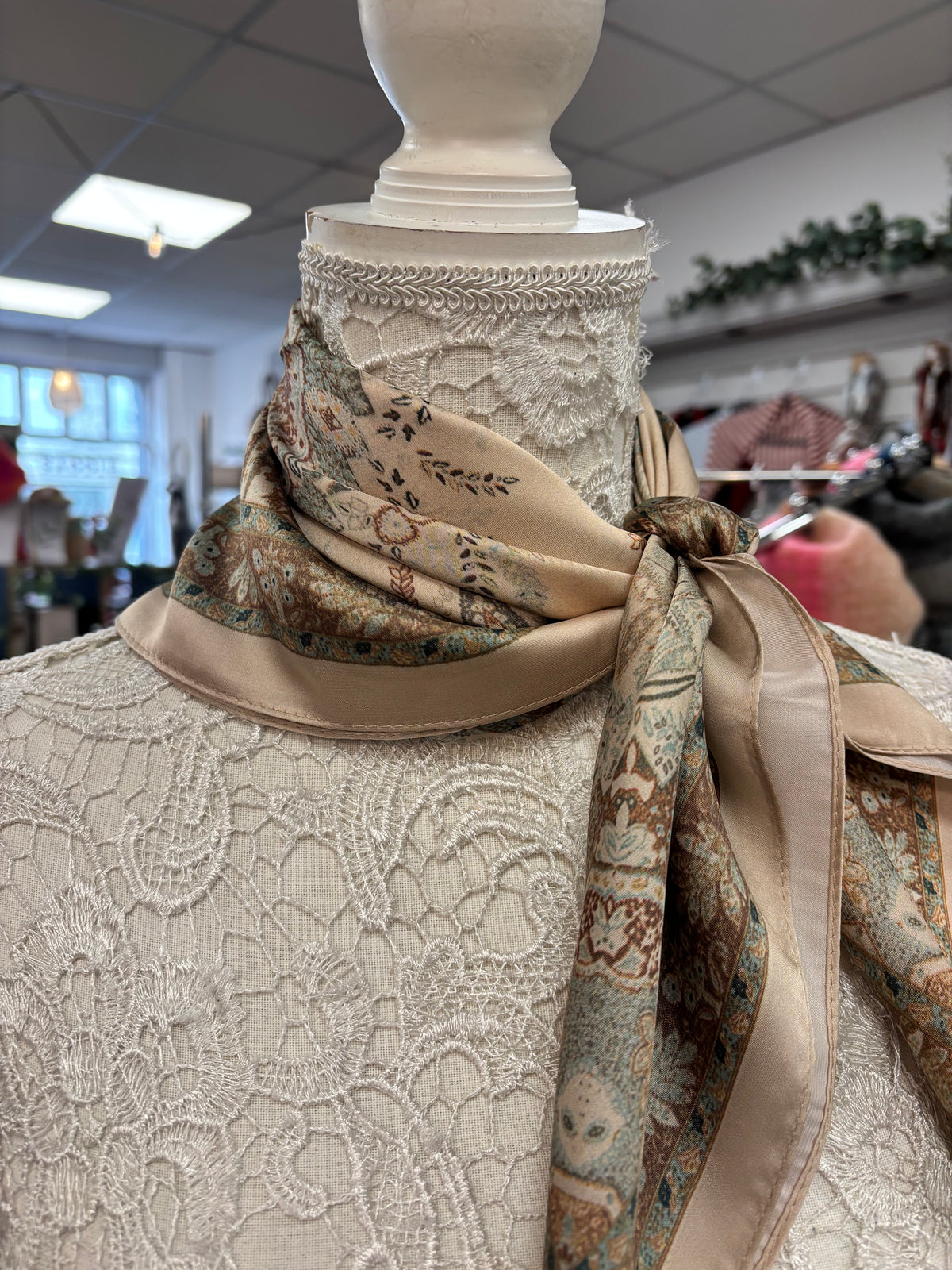 Jade Paisley neck-scarf