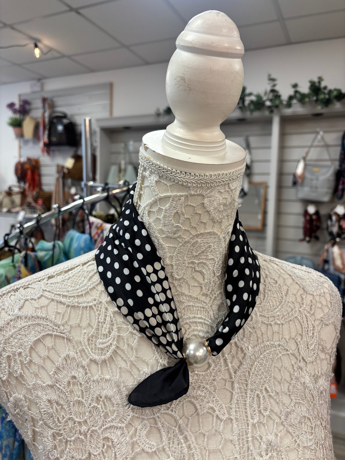 Gina dotty scarf
