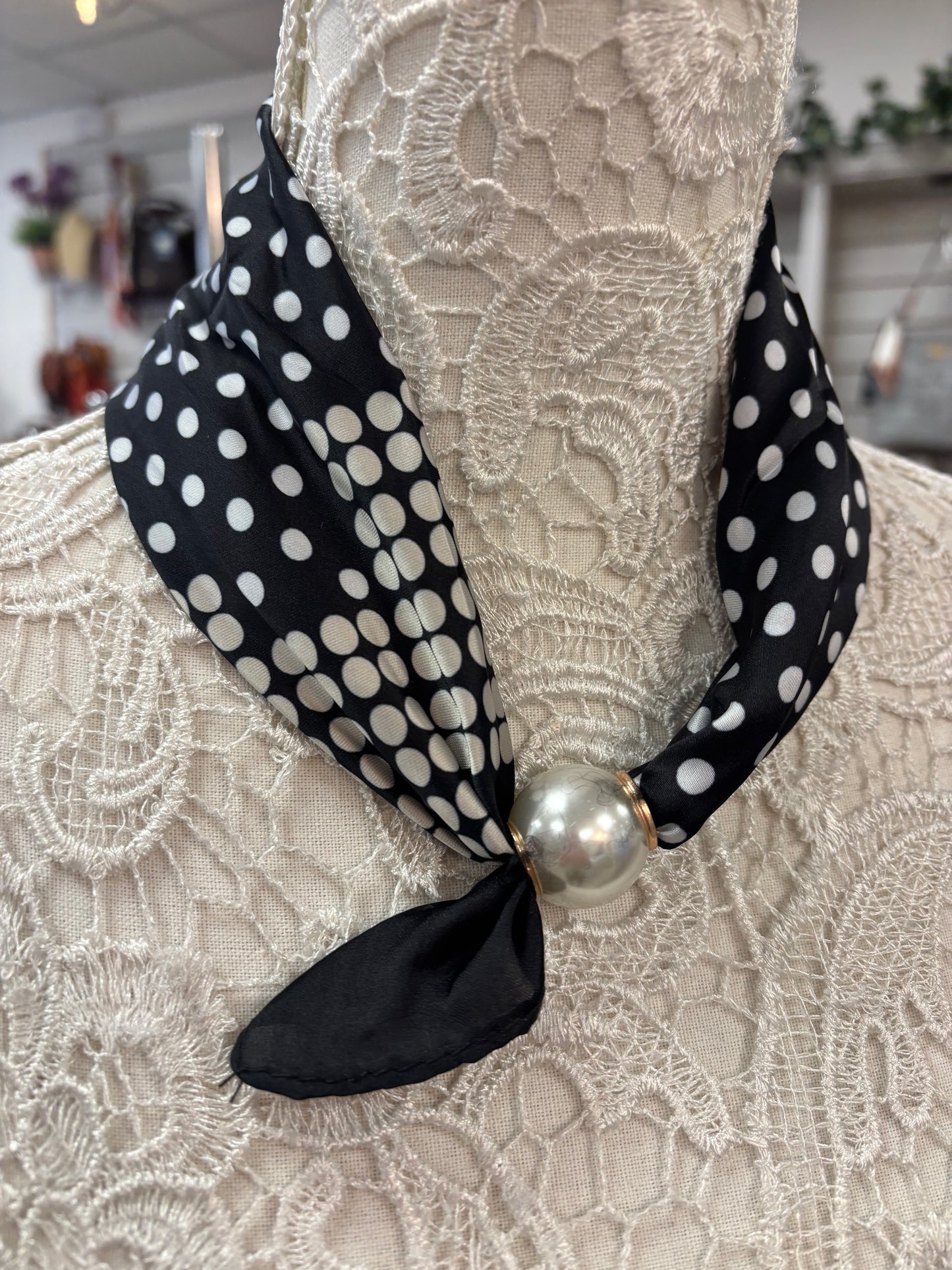 Gina dotty scarf