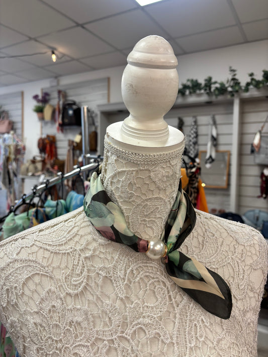 Charlie Pearl scarf