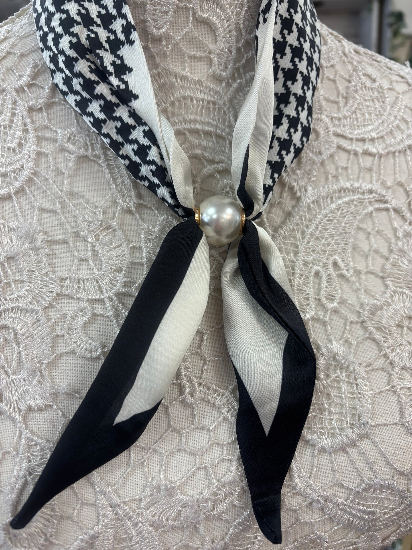Imogen pearl scarf