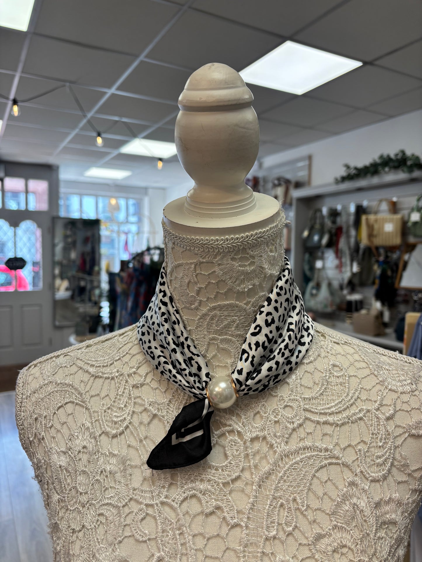 Cheeta magnetic scarf/necklace