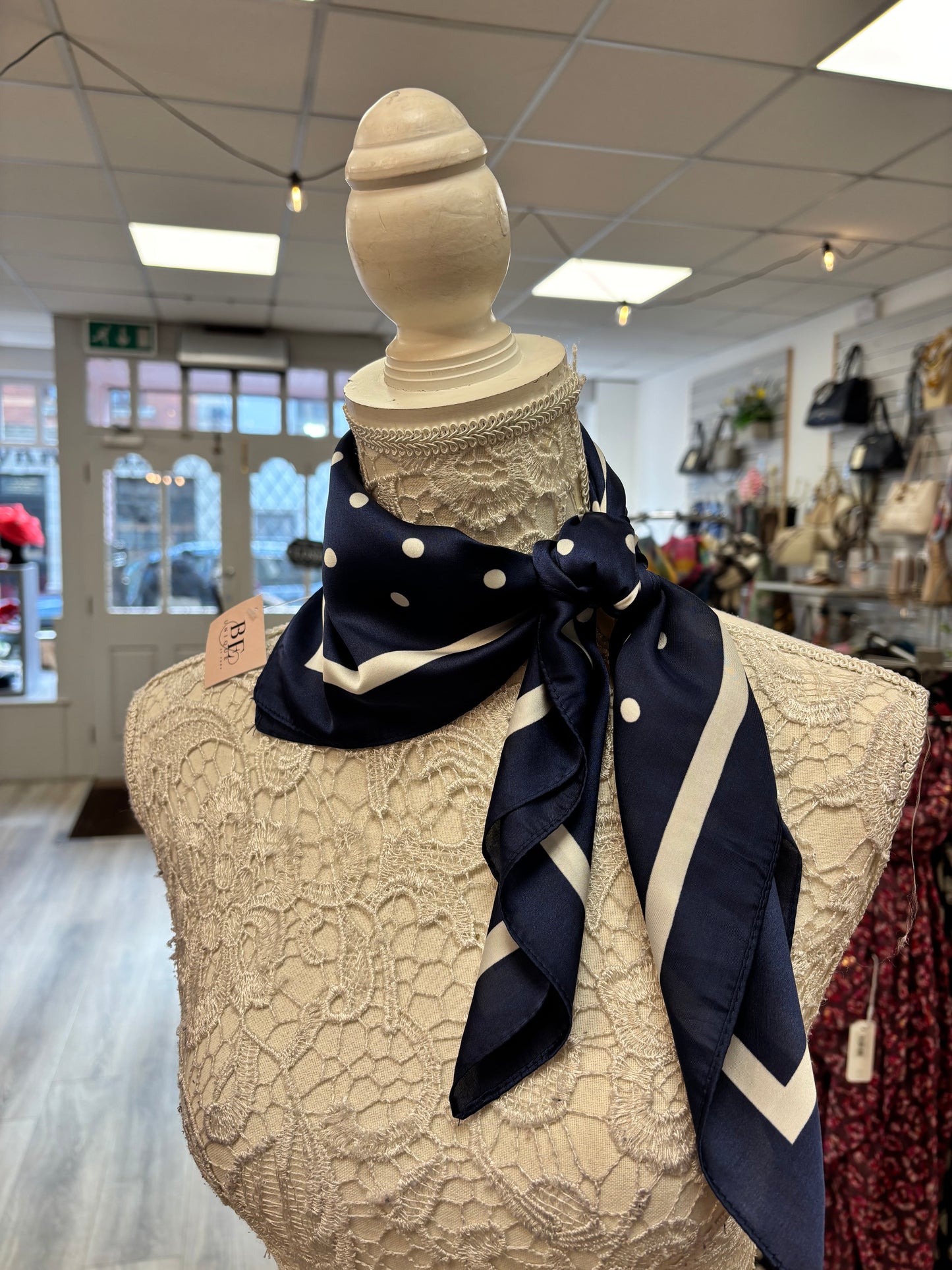 Dottie neck scarf