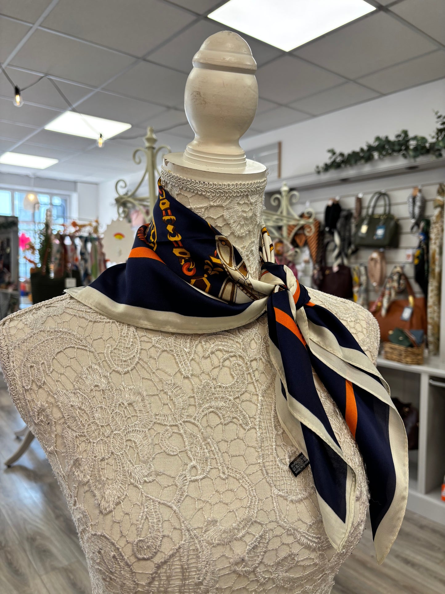 Bronagh neck scarf
