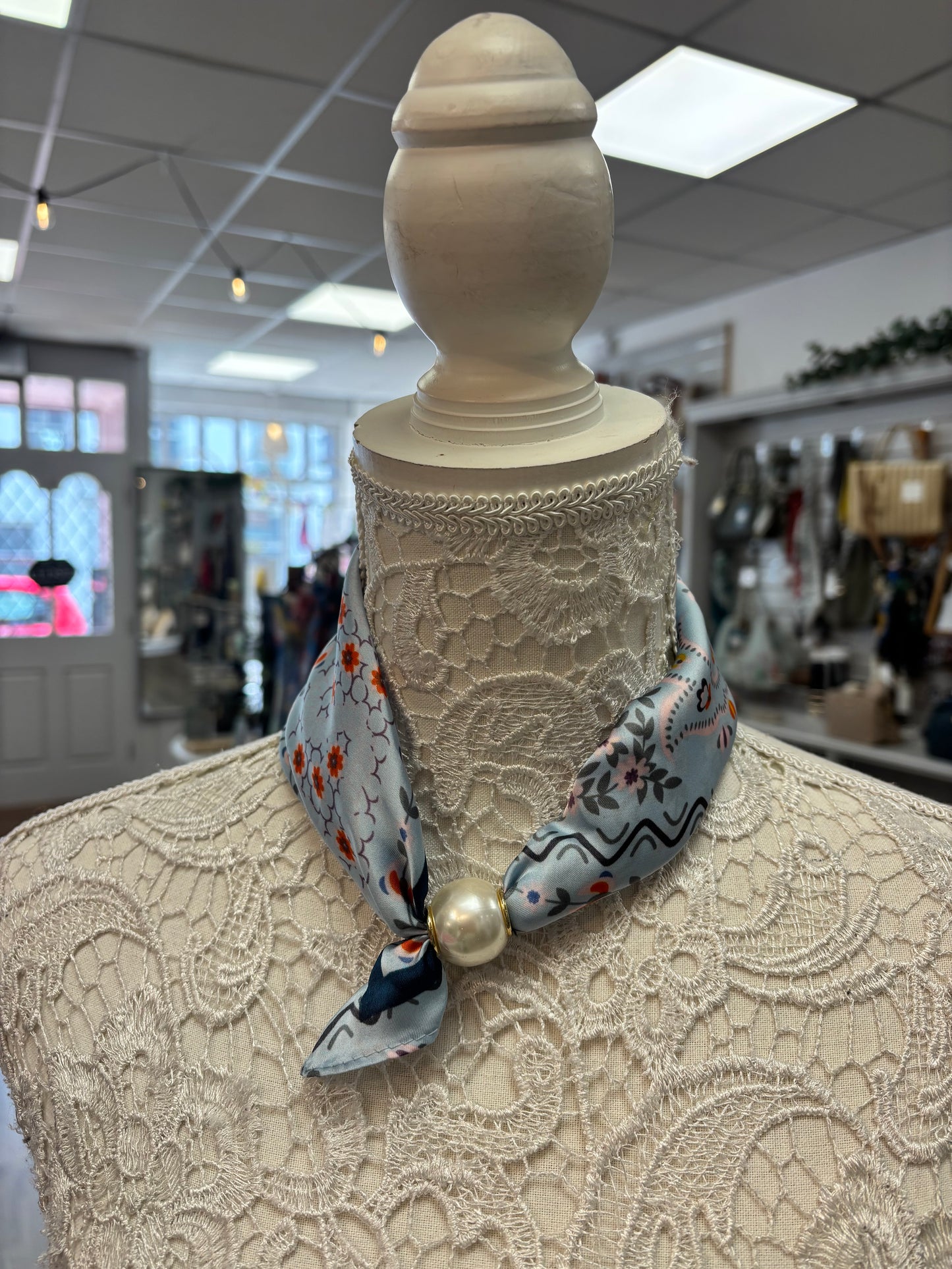 Zinia magnetic pearl scarf/necklace