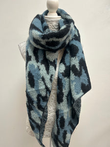 Camouflage Print Blanket Scarf - Blue