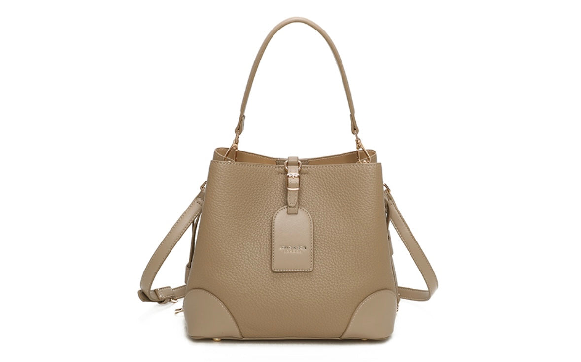 Beth compact grab bag