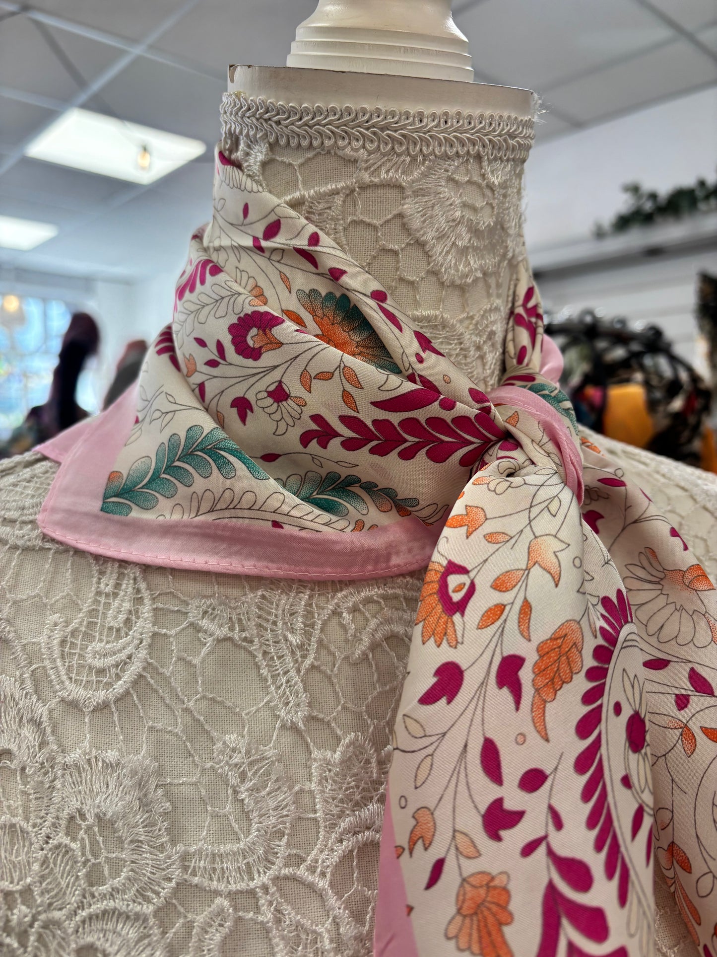 Terri silk feel scarf